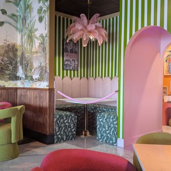 Ponte Vedra Wine Bar & Restaurant - Private tiny booth - Wine Bars Near Me - Ponte Vedra Beach, Florida Ponte Vedra Wine Bar & Restaurant - Private tiny booth - Wine Bars Near Me - Ponte Vedra Beach, Florida
