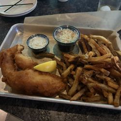 Riser Tavern on the Links - Fish dinner