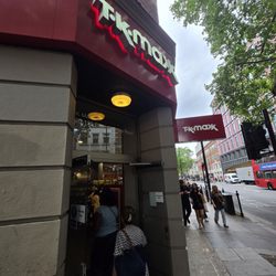 TK Maxx - Corner view