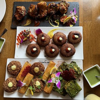 The Yellow Chilli - Mixed Non Veg Platter (serves 4), Kachche Kele Ki Shaami, Murgh Angar Bedgi - Indian Near Me - Santa Clara, California The Yellow Chilli - Mixed Non Veg Platter (serves 4), Kachche Kele Ki Shaami, Murgh Angar Bedgi - Indian Near Me - Santa Clara, California