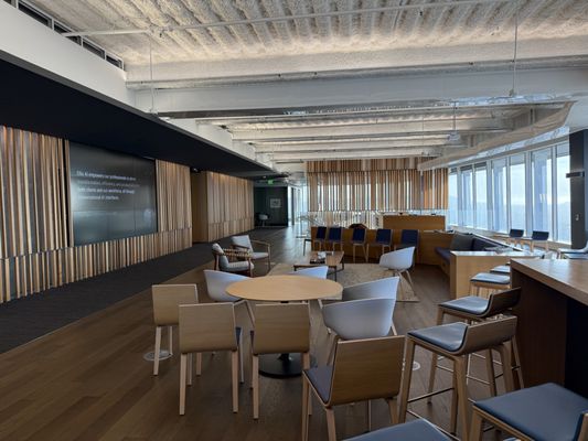 Salesforce Tower by null