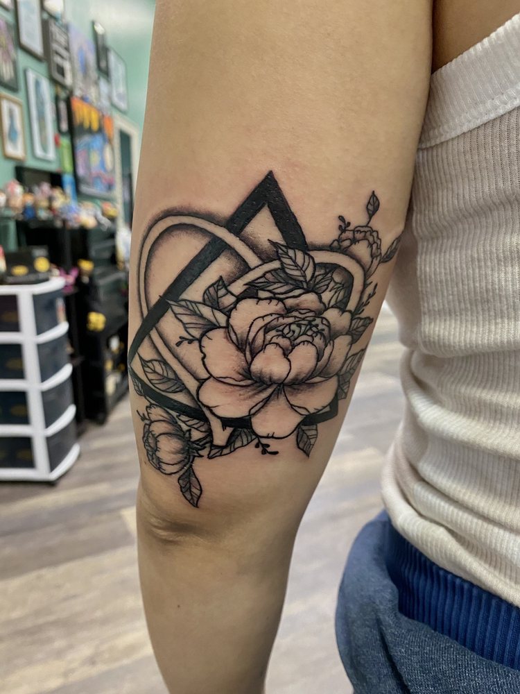 Northern Virginia Tattoo, Purcellville Roadtrippers