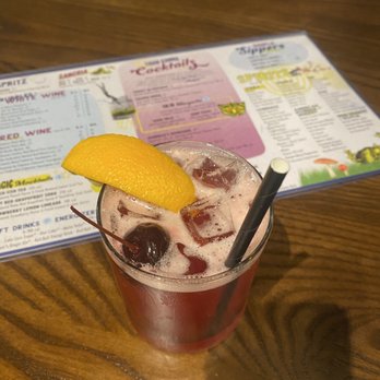 Mellow Mushroom Wilmington - Downtown - Jam -n Juice - Pizza Near Me - Wilmington, North Carolina