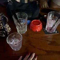 Two Mules Tavern - drink sizes & shot size :))
