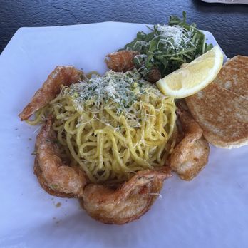 Seasurf Fish - Tasty garlic noodles with shrimp. So yumyyyy - Seafood Near Me - San Clemente, California