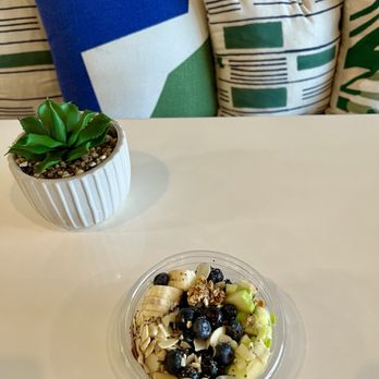 Holly Bowls & Bites - Chastain bowl - Acai Bowls Near Me - Atlanta, Georgia