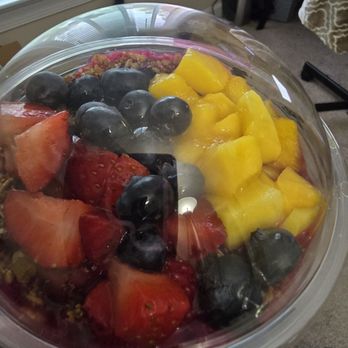 Smoothie King - Bee Berry Sting Acai bowl - Juice Bars & Smoothies Near Me - Concord, North Carolina