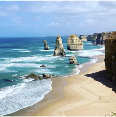 Twelve Apostles by null