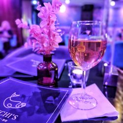 Monchi's Bar - Sushi - Grauburgunder (der aussieht wie ein Rosé) 8,50 €
