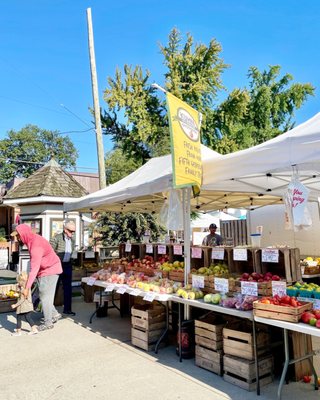 Palisades Farmers Market by null