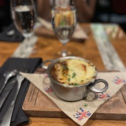 Gordon Ramsay Pub & Grill - French onion soup