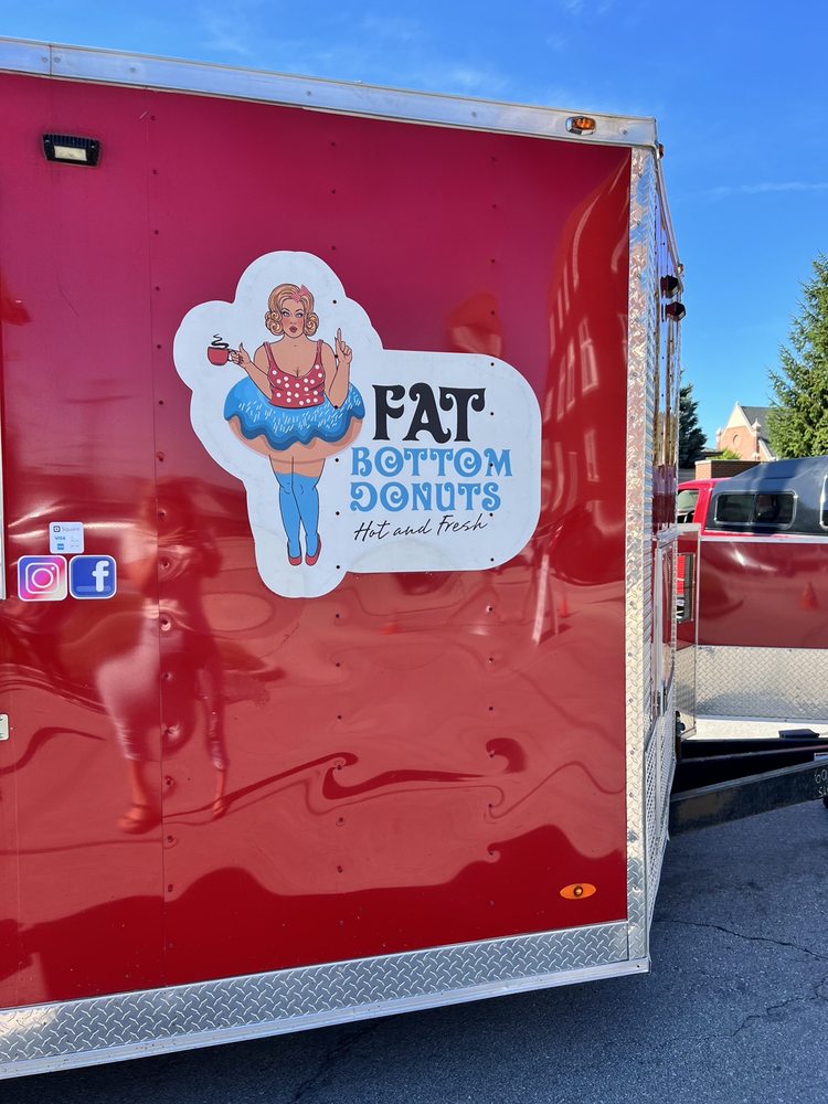Food from Fat Bottom Donuts