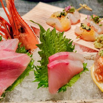 ROKA Aldwych - 3 tunas, salmon, & seared scallop - Japanese Near Me - London, XGL ROKA Aldwych - 3 tunas, salmon, & seared scallop - Japanese Near Me - London, XGL