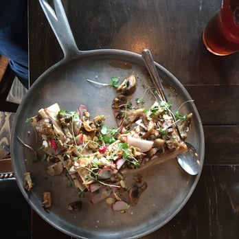 Archibald Microbrasserie - Bone marrow (beef) with horseradish and mushrooms! - Breweries Near Me - Lac-beauport, Quebec