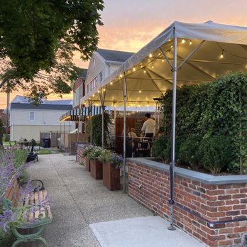 Restaurant L’Ostal - French Near Me - Darien, Connecticut