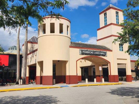 Pembroke Lakes Mall by null