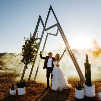 Dana Gaydon - Modern Joy Studio - Weddings - Event Photography Near Me - Costa Mesa, California Dana Gaydon - Modern Joy Studio - Weddings - Event Photography Near Me - Costa Mesa, California