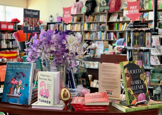 EAGLE EYE BOOK SHOP - Updated December 2025 - 45 Photos & 60 Reviews ...