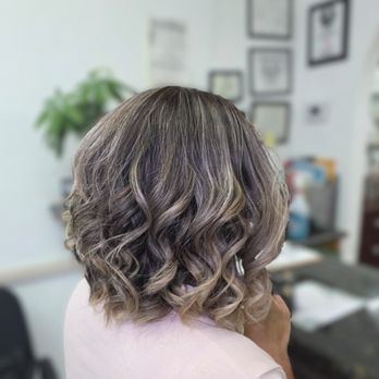 Aurora’s Beauty Salon - Hair Salons Near Me - San Antonio, Texas Aurora’s Beauty Salon - Hair Salons Near Me - San Antonio, Texas