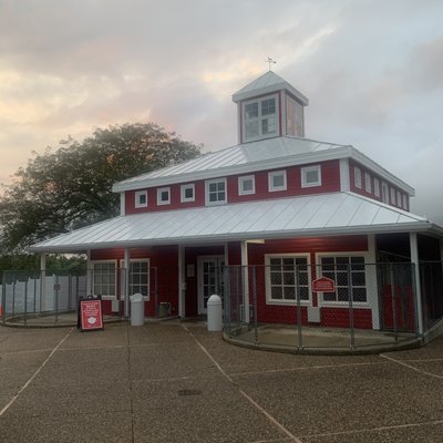 Purina Farms by null