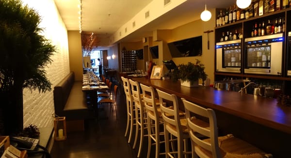 Mozzarella & Vino by null