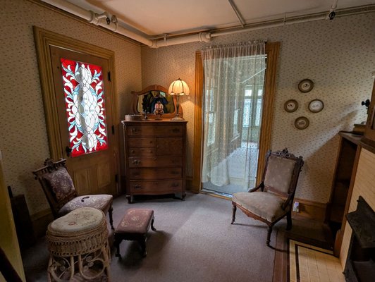 Winchester Mystery House by null