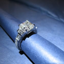 The Jubilee Giftly Beautiful Gift Card Alternative