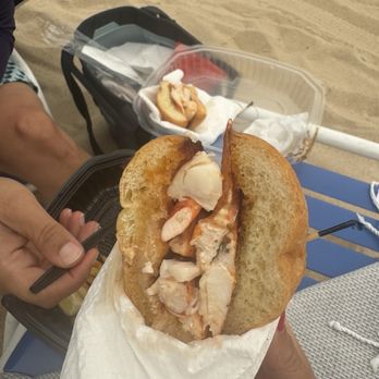 Wave Crave - Lessy's Lobster Roll Lunch - Food Trucks Near Me - Montauk, New York Wave Crave - Lessy's Lobster Roll Lunch - Food Trucks Near Me - Montauk, New York