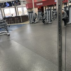 Club Fitness - Belleville - Front desk area