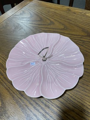 Seattle Antiques Market by null