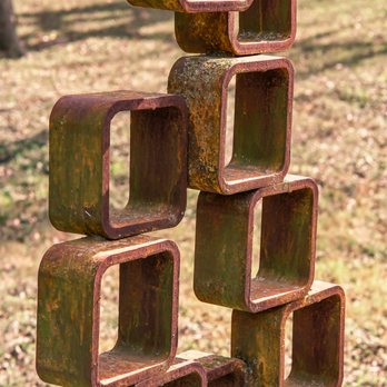 Salado Sculpture Garden - Modern sculpture with photobomber atop - Botanical Gardens Near Me - Salado, Texas Salado Sculpture Garden - Modern sculpture with photobomber atop - Botanical Gardens Near Me - Salado, Texas