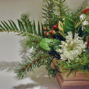 Farmhouse Box and Bloom - Florists Near Me