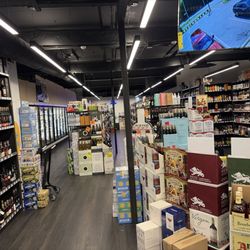 Yancey's Liquor - The store