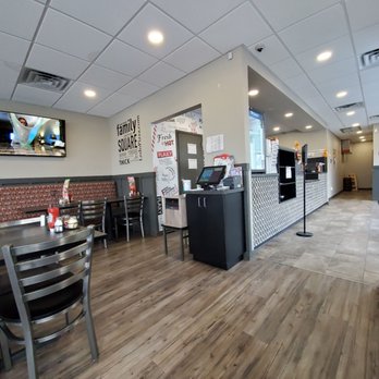 Ledo Pizza - Inside - Pizza Near Me - Chambersburg, Pennsylvania