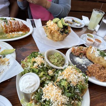 El Chupacabra - Mexican Near Me - Seattle, Washington