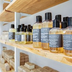 Serge d'Estel - Salon de coiffure Serge d'Estel Paris - Cosmétiques naturels et shampoings sans sulfates