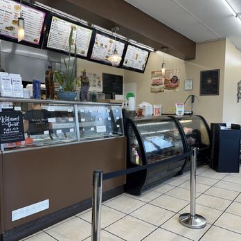 Newyork Cafe & Grill - Inside - Bagels Near Me - Edison, New Jersey Newyork Cafe & Grill - Inside - Bagels Near Me - Edison, New Jersey