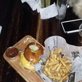 Headquarters Beercade River North - HQ CHEESEBURGER WITH BACON & SALT AND VINEGAR FRIES - Bars Near Me - Chicago, Illinois