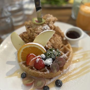 Lapisara Eatery - Chicken Waffle - Breakfast & Brunch Near Me - San Francisco, California Lapisara Eatery - Chicken Waffle - Breakfast & Brunch Near Me - San Francisco, California