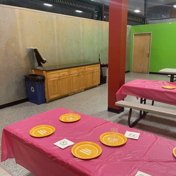Rockin Jump Modesto - Trampoline Parks Near Me - Modesto, California