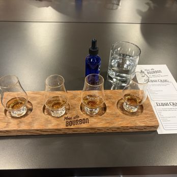Heaven Hill Bourbon Experience - Tasting flight - Tours Near Me - Bardstown, Kentucky Heaven Hill Bourbon Experience - Tasting flight - Tours Near Me - Bardstown, Kentucky