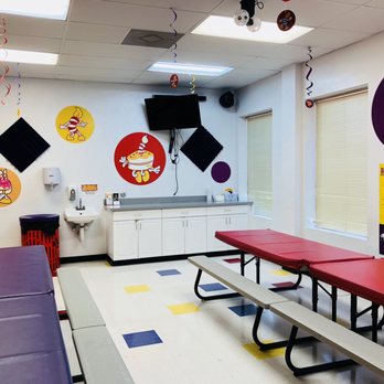 BounceU Saint Louis - Party Rooms - Party & Event Planning Near Me - St. Louis, Missouri BounceU Saint Louis - Party Rooms - Party & Event Planning Near Me - St. Louis, Missouri