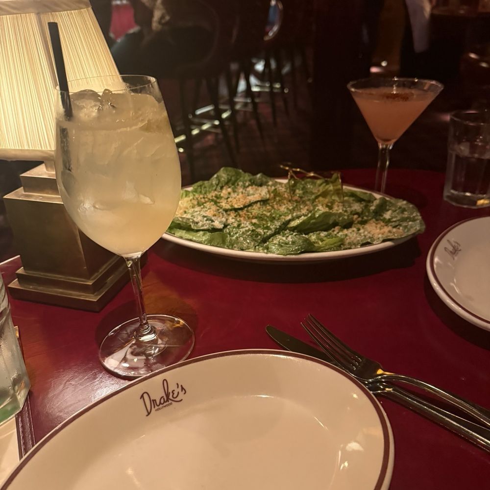 Drake's Hollywood - Steakhouses Near Me - Houston, Texas Drake's Hollywood - Steakhouses Near Me - Houston, Texas