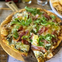 The Local Bar - Pineapple and Prosciutto Pizza.. Delish!!