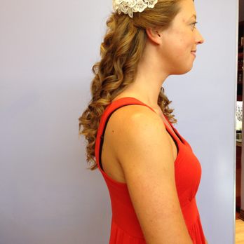 Rojan 4 Beauty - Aky Rahimi - Hair Stylists Near Me Rojan 4 Beauty - Aky Rahimi - Hair Stylists Near Me