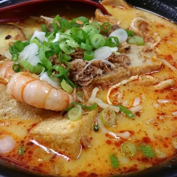 Borneo Eatery - Curry laksa singapore with egg noodle - Indonesian Near Me - Alhambra, California