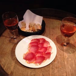 Pub du Corsaire - Assiette de lomo artisanal séché et Pujo rosé ! Sympa pour l'apéro
