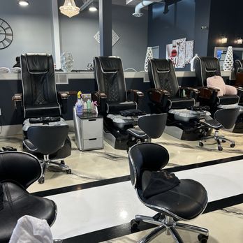 La Joie Nails - Nail Salons Near Me - Zionsville, Indiana La Joie Nails - Nail Salons Near Me - Zionsville, Indiana