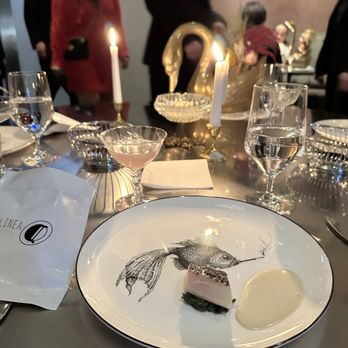 Alinea - New American Near Me - Chicago, Illinois