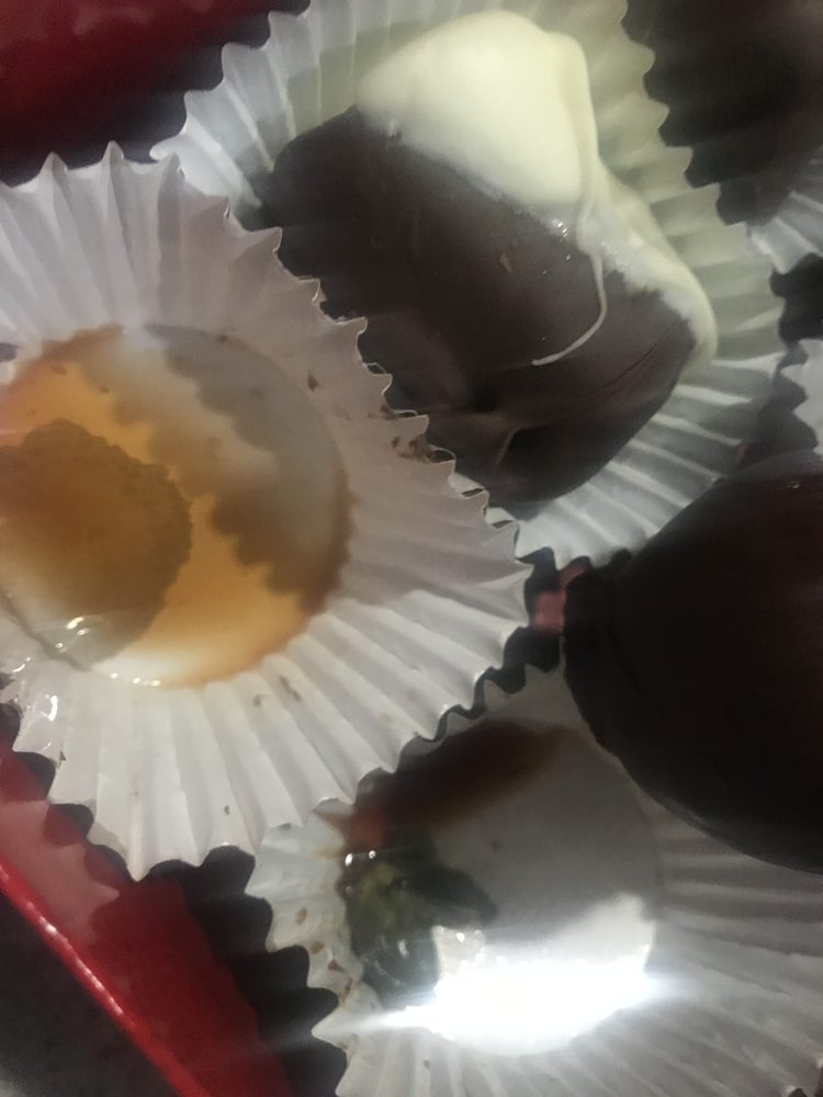 EDIBLE ARRANGEMENTS Updated May 2024 62 Reviews 1800 Skibo Rd